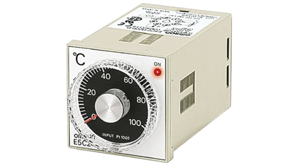 Omron E5C2-R40K 100-240VAC 0-200 — Régulateur de température